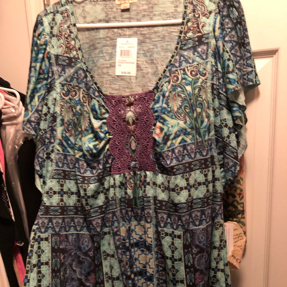 Short sleeve top